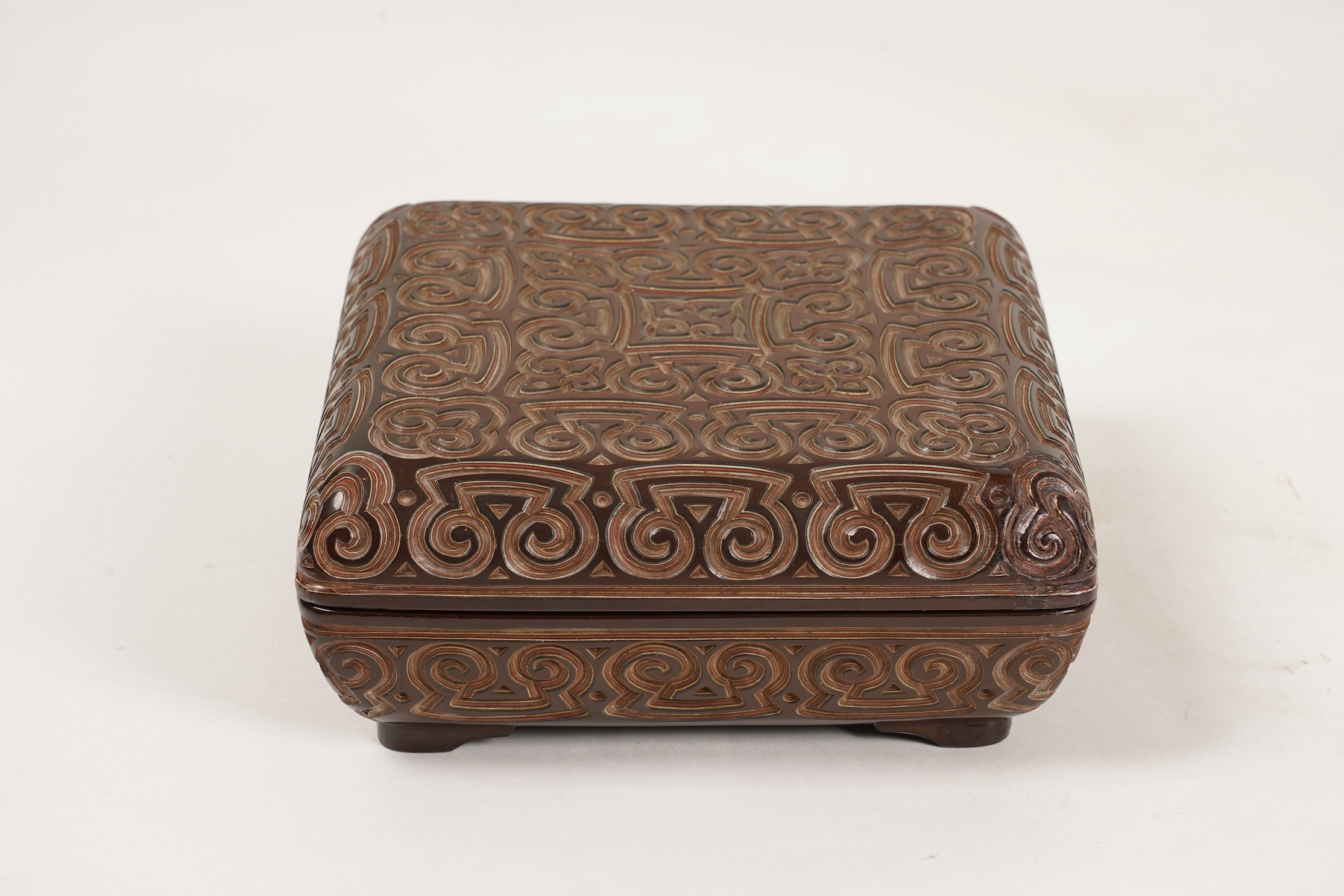 A Chinese tixi lacquer square box and cover, 17th/18th century
